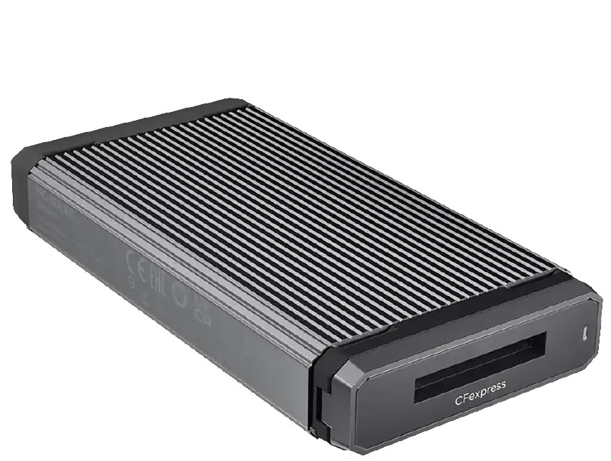 SanDisk® PROFESSIONAL PRO-READER CFexpress™ SanDisk® PROFESSIONAL<br />
PRO-READER CFexpress™